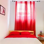 Studio For Couples Near Downtown